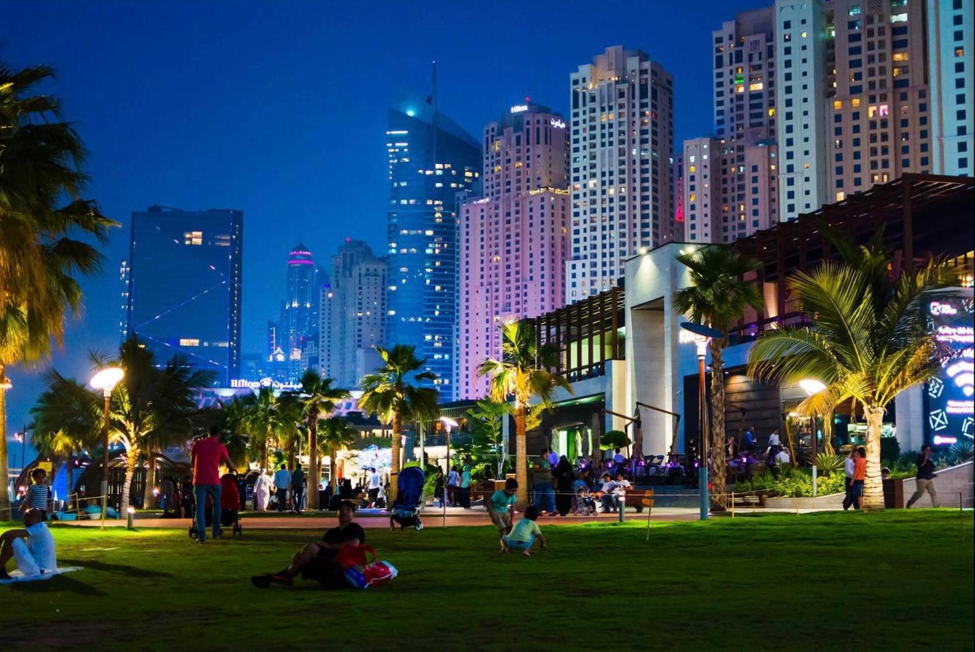 דובאי Seaview Beach Hostel Jbr - Walk To Beach - Gym - Pool - Metro Station מראה חיצוני תמונה
